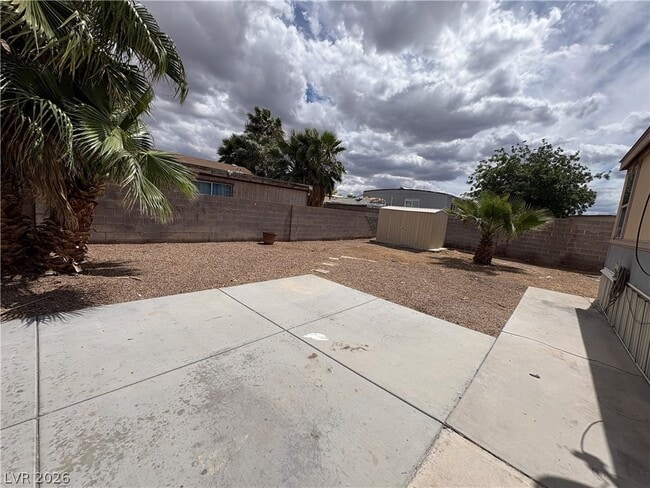 Building Photo - 4877 Saguaro Way