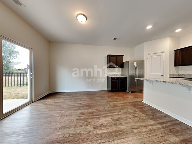 Building Photo - 119 Orion Way