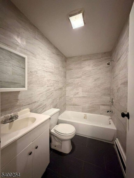 Building Photo - 264 1st St