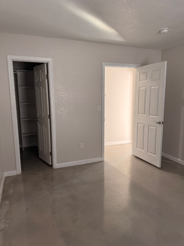 Building Photo - 340 W Highland Ave