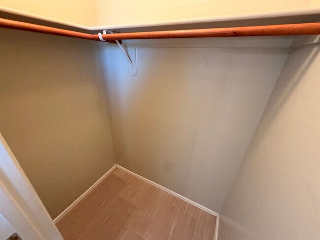 Building Photo - Updated 4x2 Buckeye Home *NO* Carpet & Downstairs Primary Bed!