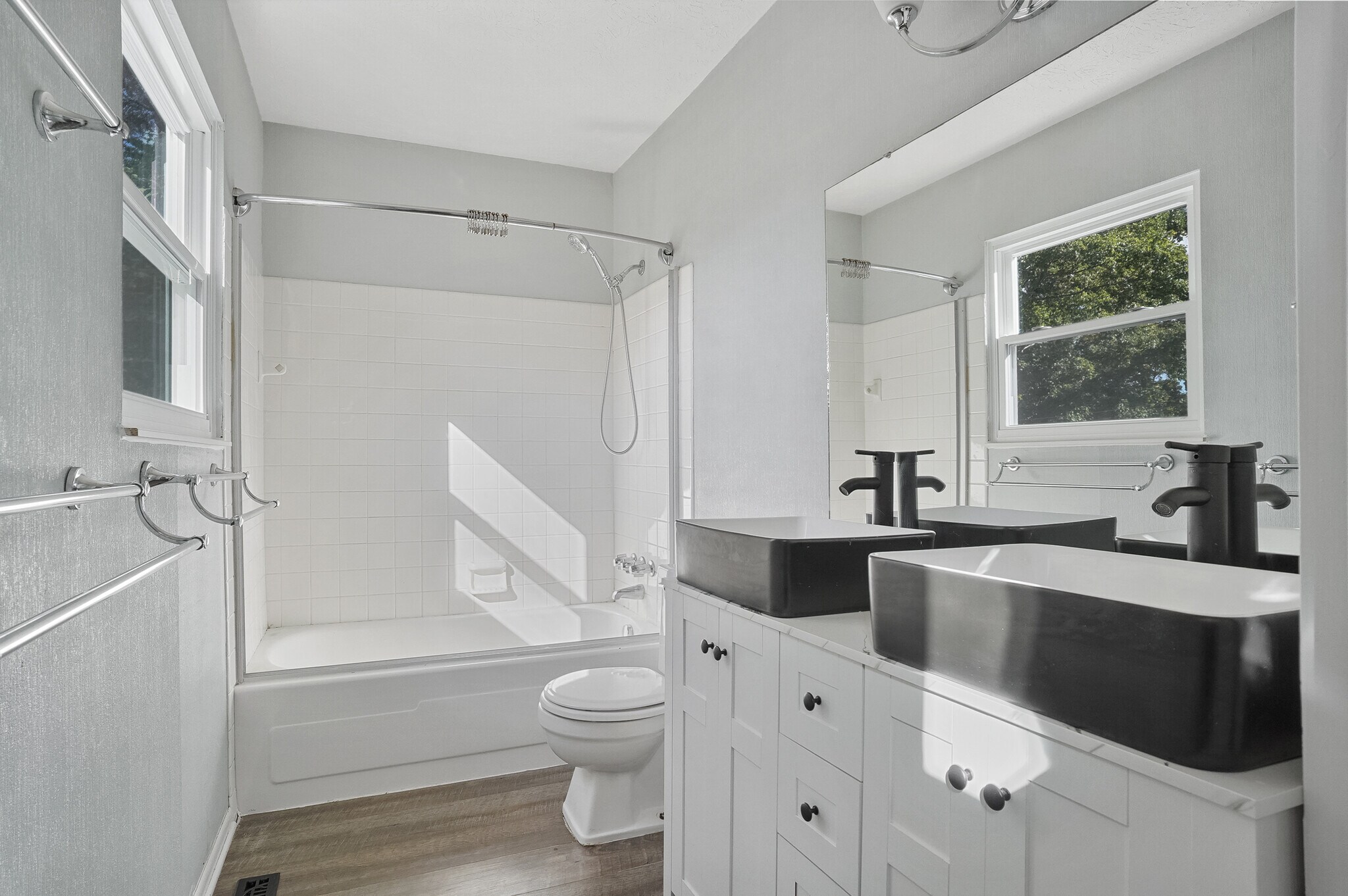 Building Photo - 5758 Beech Dr