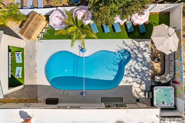 Building Photo - 12263 90th Ave