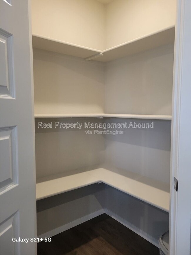 Building Photo - 8510 E 163rd St S