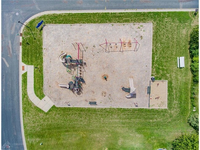 Building Photo - 1216 S Windmill Creek