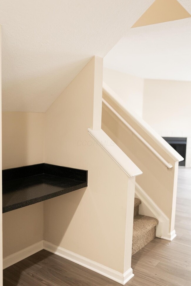 Building Photo - 5008 Stratford Pine Ln