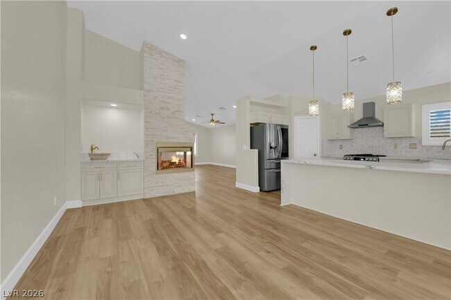 Building Photo - 4016 Angel Face St