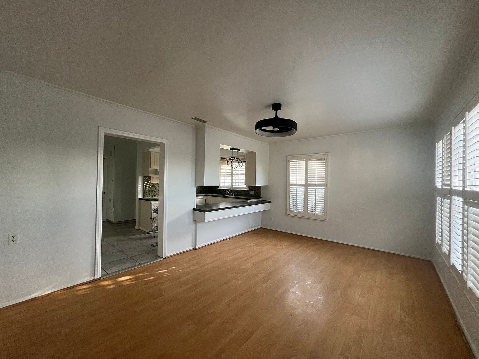 Building Photo - 3378 W 157th St