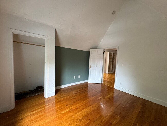 Building Photo - The Best Home in Brighton