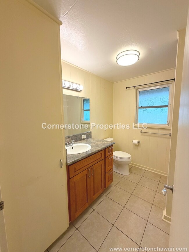 Building Photo - 1468 Noelani St