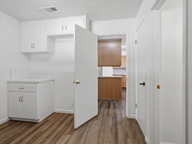 Building Photo - 4 Bedroom Home for Rent in Sanger | Sierra Views | 2,140± Sq. Ft. | Lawn Care Included