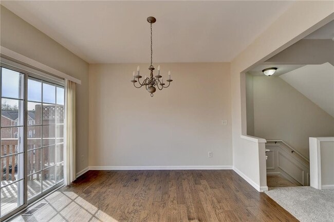 Building Photo - 4006 Edgecomb Dr