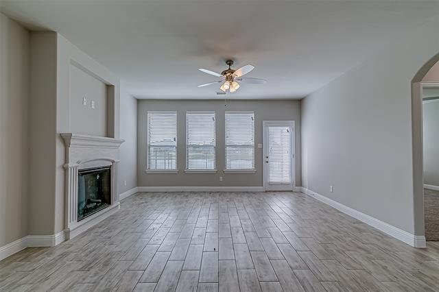 Building Photo - 327 Sweetspire Dr