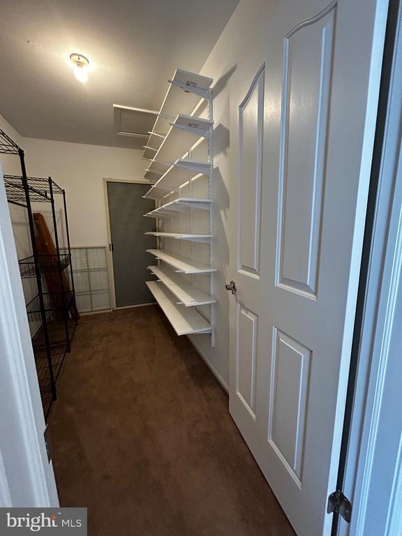 Building Photo - 1410 Stratford Ct