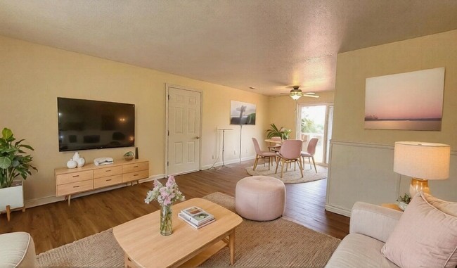 Building Photo - 237 Lancaster Ave