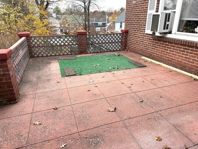 Building Photo - 1 Highview Ave