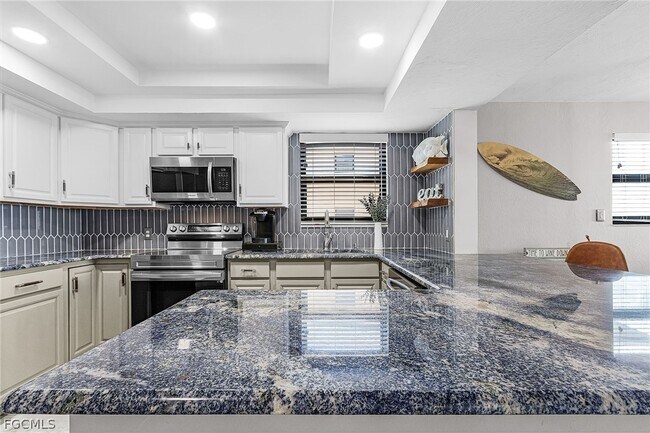 Building Photo - 4260 SE 20th Pl