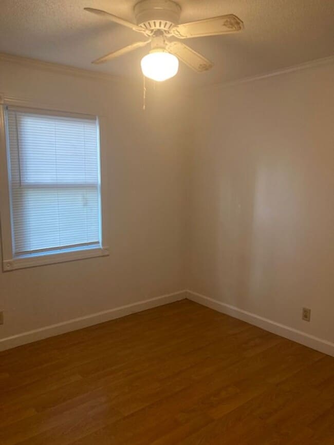 Building Photo - Gulfport 3 Bedroom