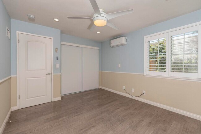 Building Photo - **Remodeled** spacious 5 bedroom home!!!