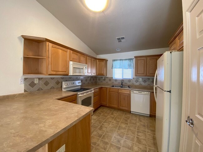 Building Photo - ADORABLE HOUSE FOR RENT IN HURRICANE