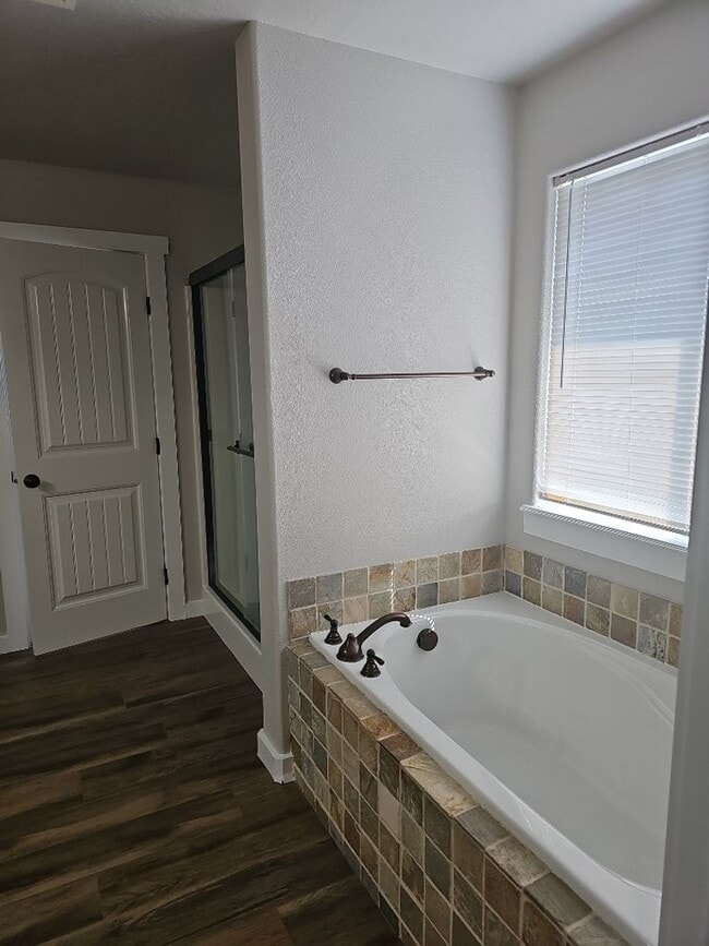 Building Photo - 6214 N Silver Elm Way
