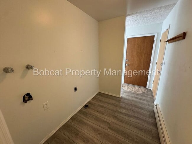 Building Photo - 5229 Silver Sage Dr