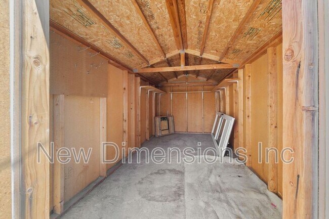 Building Photo - 2565 Pequop St