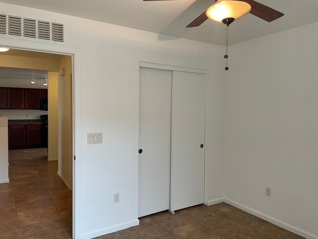 Building Photo - Beautiful Modern New 3Bdm 2Ba Home, Easy A...