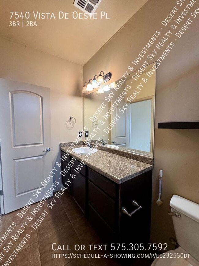 Building Photo - 7540 Vista de Oeste Pl