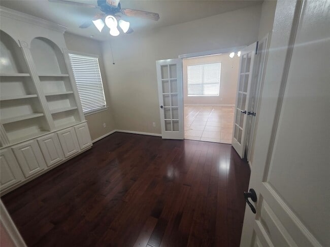 Building Photo - 2520 Garnetfield Ln