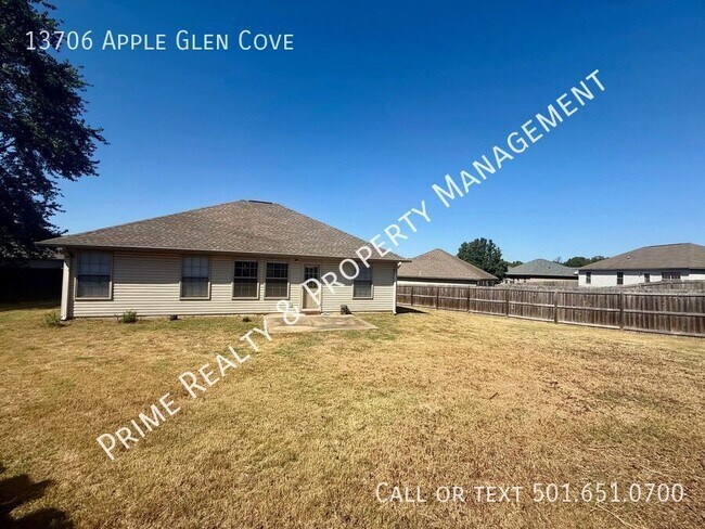 Building Photo - 13706 Apple Glen Cove