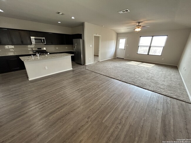 Building Photo - 15214 Pandion Dr