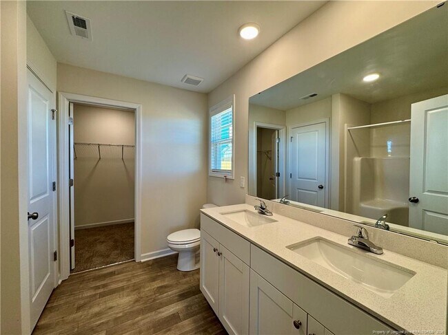 Building Photo - 96 Buggy Top Ln