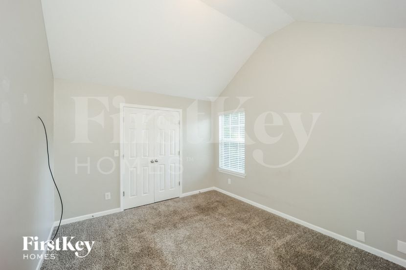 Building Photo - 7864 Wrotham Cir