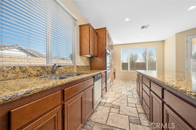 Building Photo - 28365 Little Lake Ct