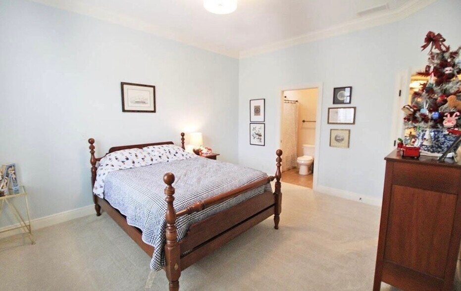 Building Photo - 1512 Victoria Green Blvd