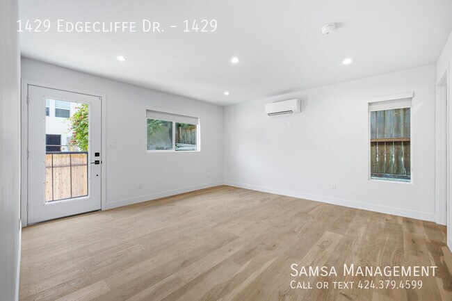 Building Photo - 1429 Edgecliffe Dr