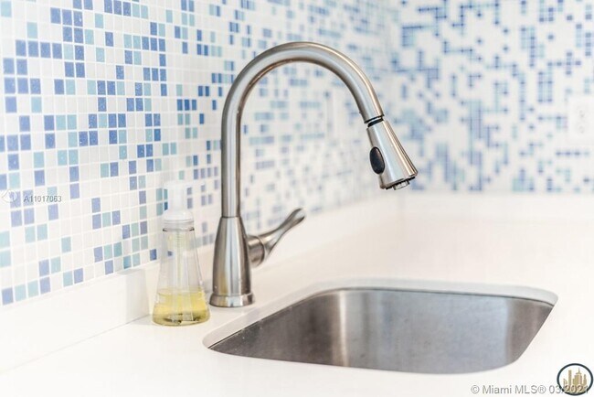 Building Photo - 53 NE 49th St