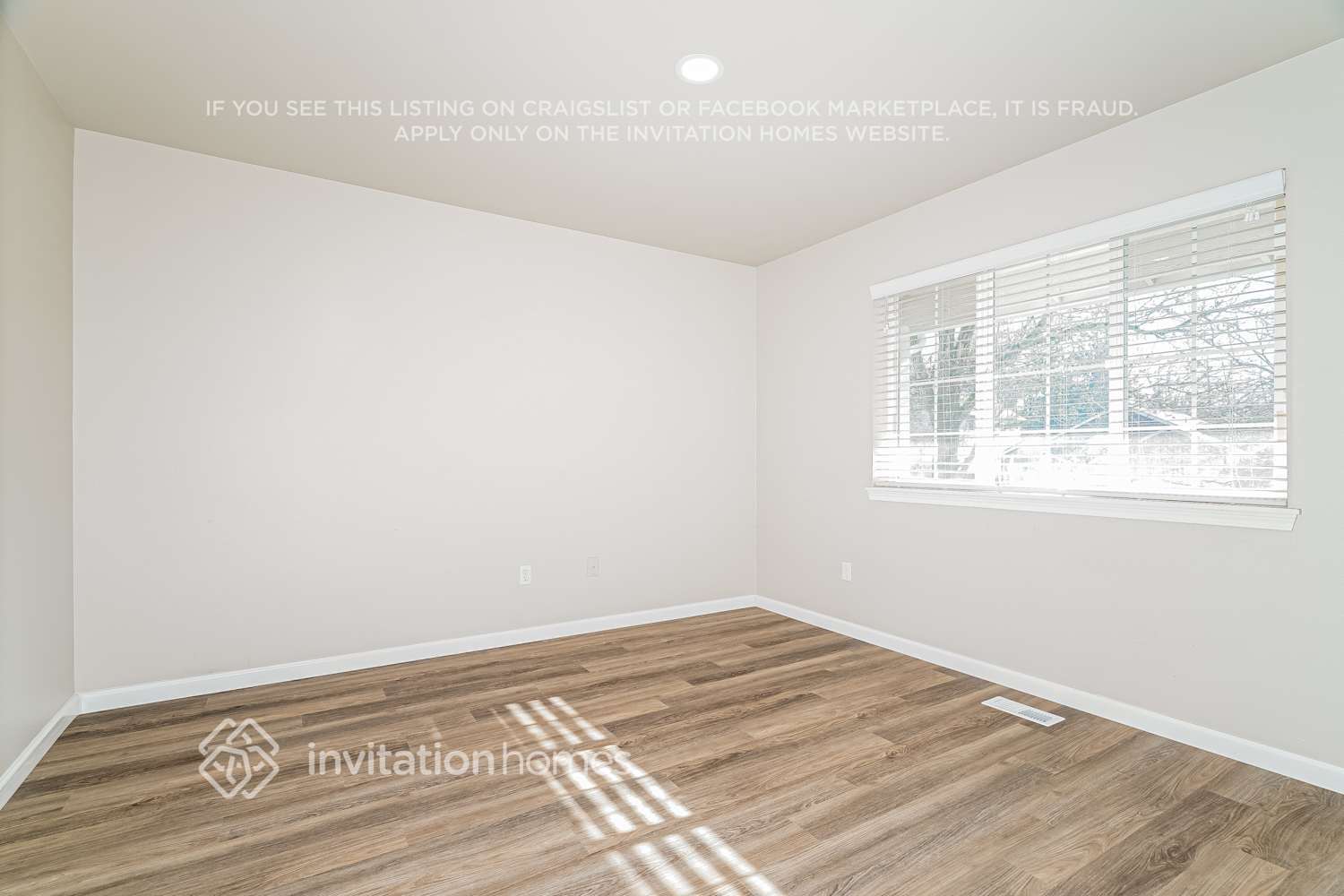 Building Photo - 21006 Springhaven Way E