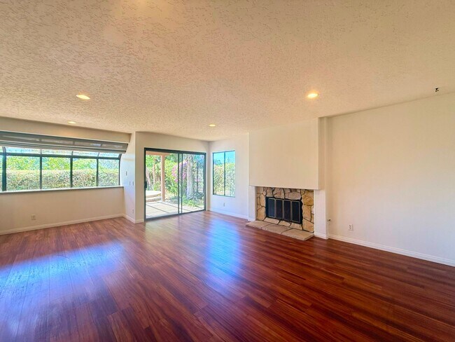 Building Photo - Welcome to Sophisticated Living in Prestigious Carmel Valley