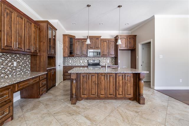 Building Photo - 5500 Ledgestone Dr