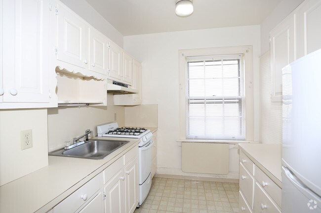 Kitchen - Cayuga Apartments