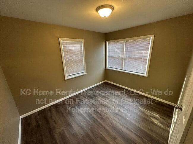 Building Photo - 5411 N Indiana Ave