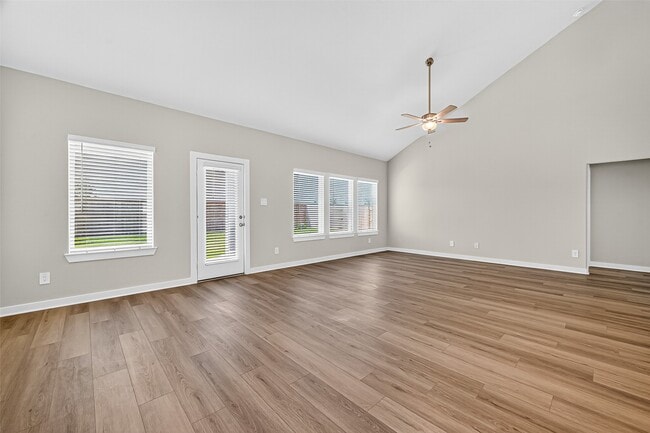 Building Photo - 3050 Marble Wy