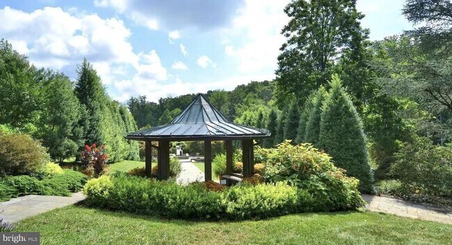 Building Photo - 24 Wilcox Ct