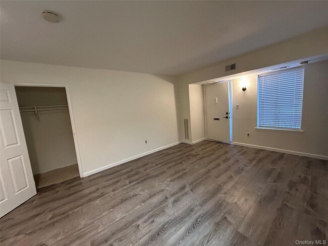 Building Photo - 37 El Camino Ct