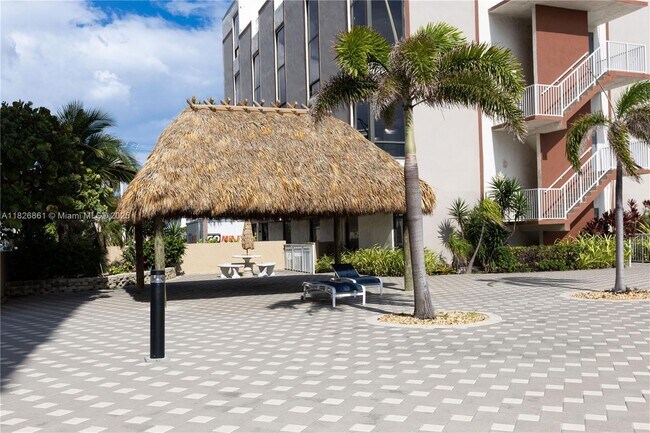 Building Photo - 1500 S Ocean Dr