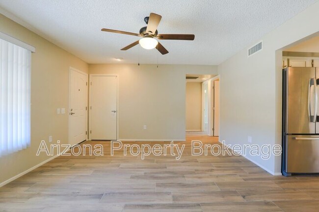 Building Photo - 14126 W Pennystone Dr