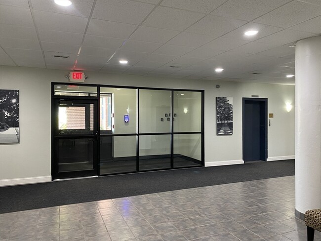 Building Photo - 150 Rumford Ave