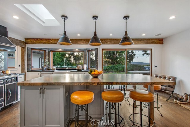 Building Photo - 27151 Mission Hills Dr
